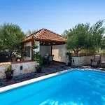 My Dalmatia - Olive Garden With Private Swimming Pool Holiday home