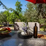 My Dalmatia - Olive Garden With Private Swimming Pool Ladevci