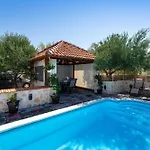My Dalmatia - Olive Garden With Private Swimming Pool Holiday home *