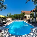 My Dalmatia - Olive Garden With Private Swimming Pool