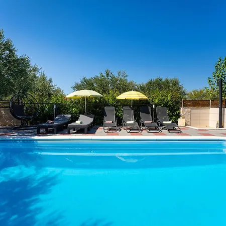 My Dalmatia - Olive Garden With Private Swimming Pool Дом отдыха