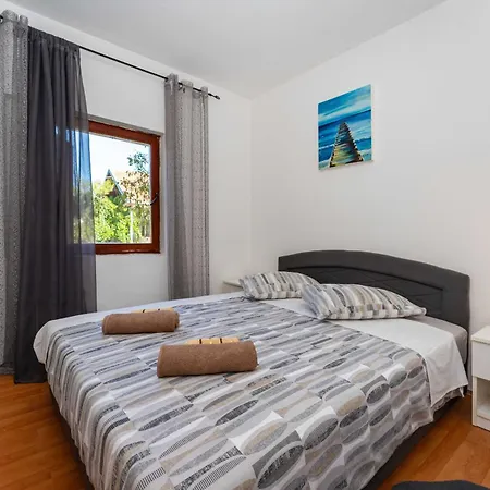 My Dalmatia - Olive Garden With Private Swimming Pool Ladevci