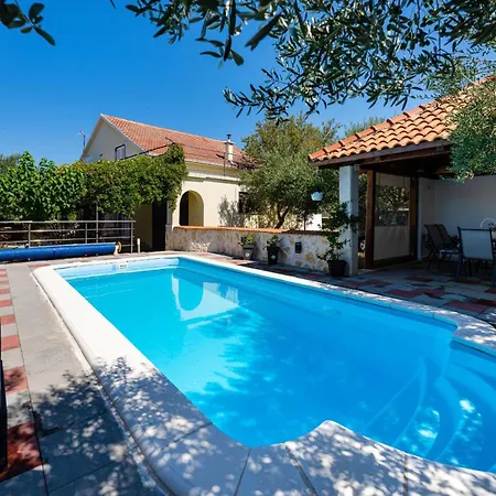 My Dalmatia - Olive Garden With Private Swimming Pool