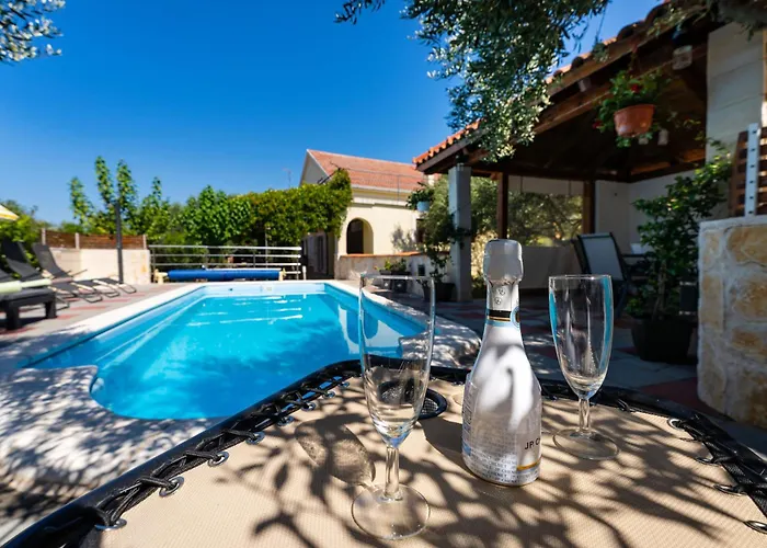 My Dalmatia - Olive Garden With Private Swimming Pool Vakantiehuis