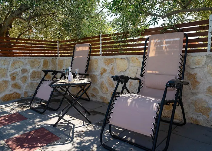 Vakantiehuis My Dalmatia - Olive Garden With Private Swimming Pool