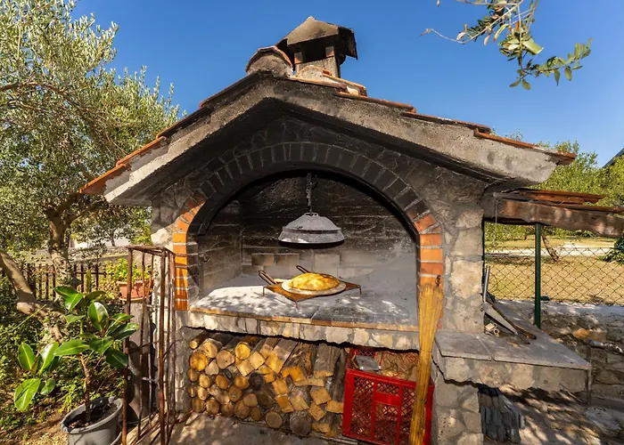 My Dalmatia - Olive Garden With Private Swimming Pool *