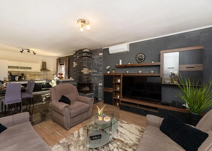 My Dalmatia - Olive Garden With Private Swimming Pool * Ladevci