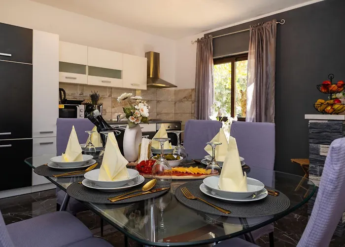 Vakantiehuis My Dalmatia - Olive Garden With Private Swimming Pool *