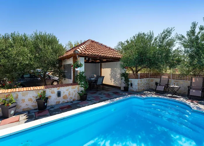 My Dalmatia - Olive Garden With Private Swimming Pool Vakantiehuis *