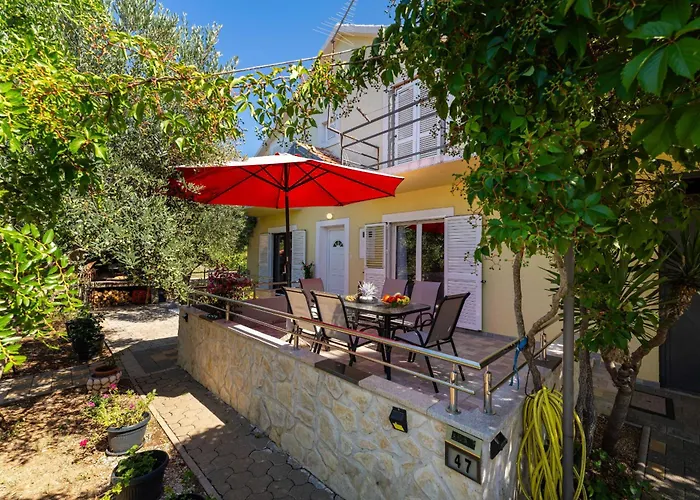 Vakantiehuis My Dalmatia - Olive Garden With Private Swimming Pool Ladevci