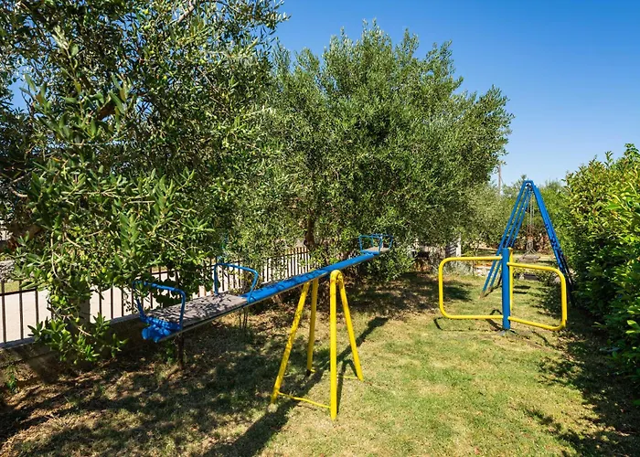 My Dalmatia - Olive Garden With Private Swimming Pool