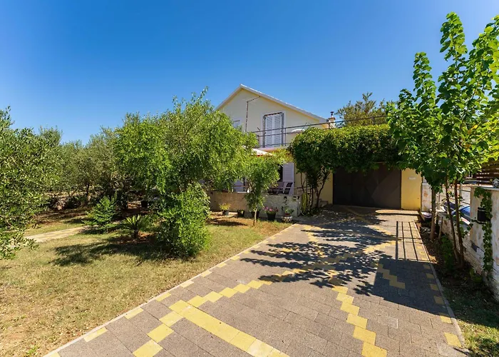 My Dalmatia - Olive Garden With Private Swimming Pool Vakantiehuis