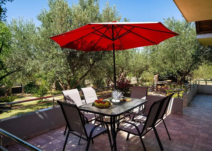 My Dalmatia - Olive Garden With Private Swimming Pool Vakantiehuis Ladevci