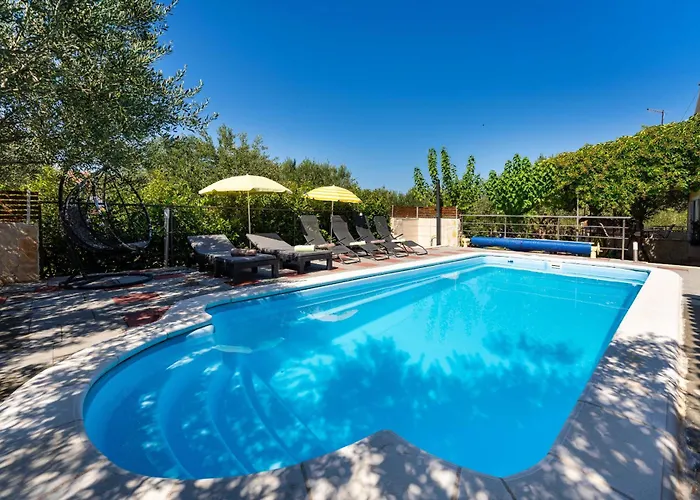 My Dalmatia - Olive Garden With Private Swimming Pool Vakantiehuis *